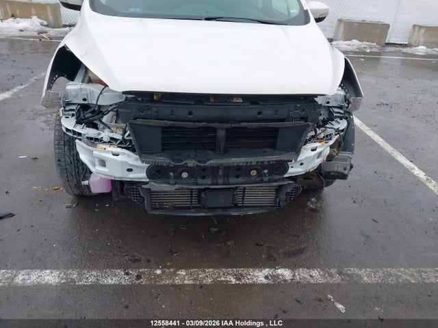1FMCU9J91KUA48388 Ford Escape Titanium