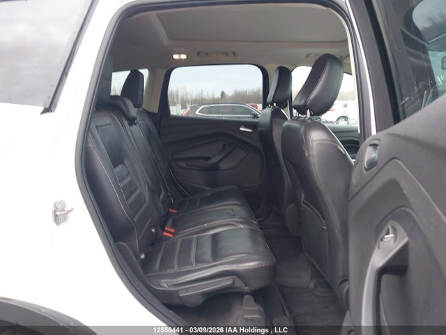 1FMCU9J91KUA48388 Ford Escape Titanium