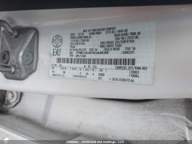 1FMCU9J91KUA48388 Ford Escape Titanium