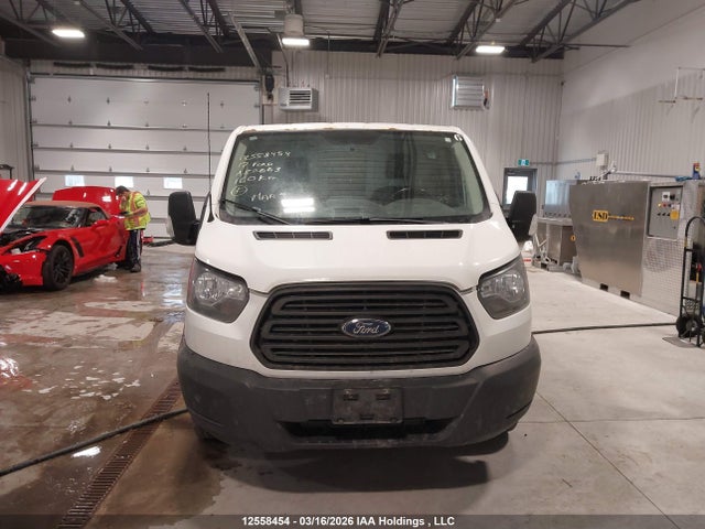 1FTYE1YM3HKA82663 Ford Transit-150