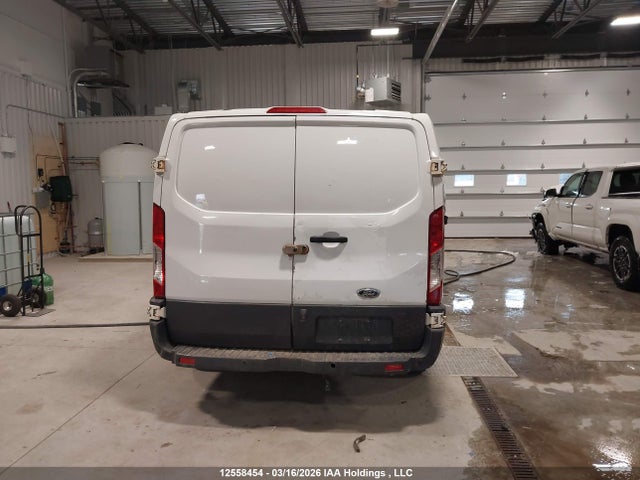1FTYE1YM3HKA82663 Ford Transit-150