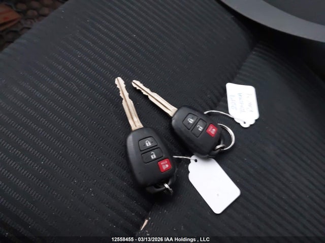 Toyota RAV4 LE 2018 2T3ZFREV3JW515487 Image 11