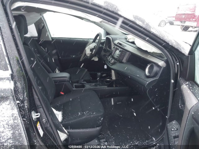 Toyota RAV4 LE 2018 2T3ZFREV3JW515487 Image 5