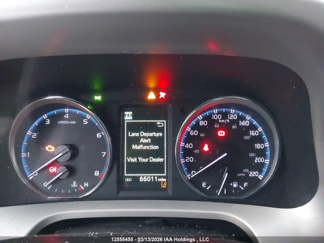 Toyota RAV4 LE 2018 2T3ZFREV3JW515487 Image 7