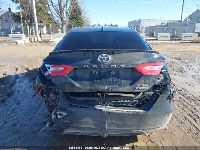 12558486 :رقم المزاد ، 4T1B21HK4JU507441 vin ، 2018 Toyota Camry Hybrid Se مزاد بيع