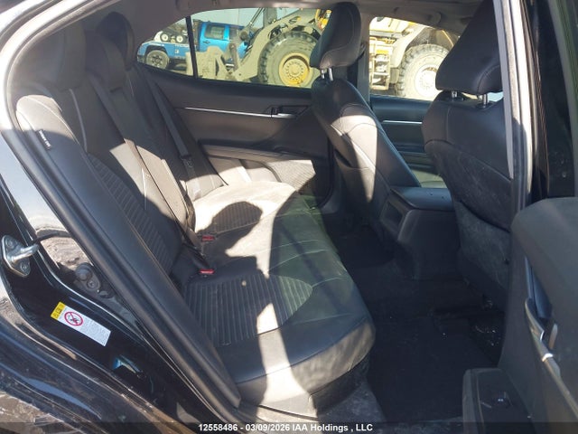 12558486 :رقم المزاد ، 4T1B21HK4JU507441 vin ، 2018 Toyota Camry Hybrid Se مزاد بيع