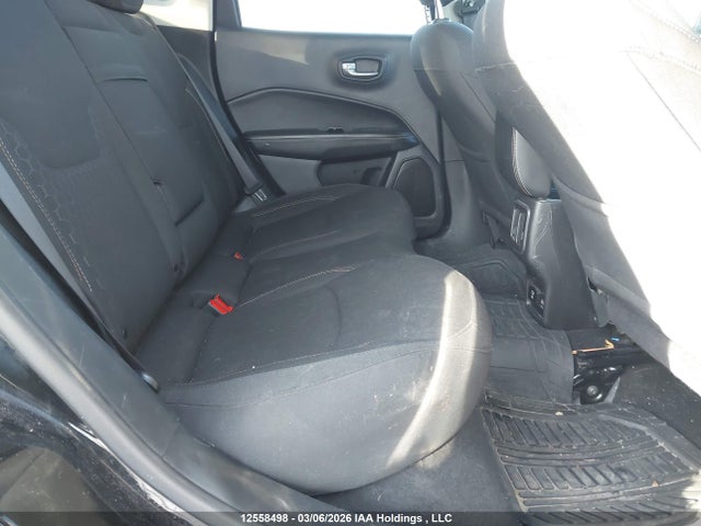 12558498 :رقم المزاد ، 3C4NJDAB3KT834831 vin ، 2019 Jeep Compass Sport مزاد بيع