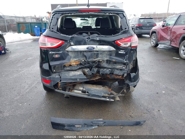 1FMCU9GX6GUB17797 Ford ESCAPE SE