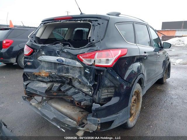 1FMCU9GX6GUB17797 Ford ESCAPE SE