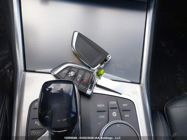 3MW5R7J05L8B16756 BMW 330i Xdrive