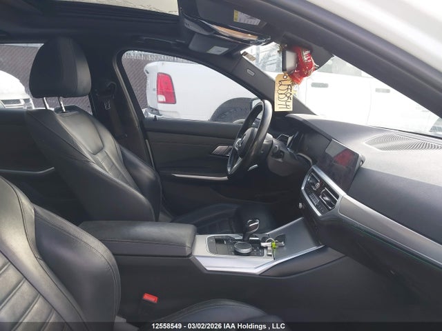 3MW5R7J05L8B16756 BMW 330i Xdrive