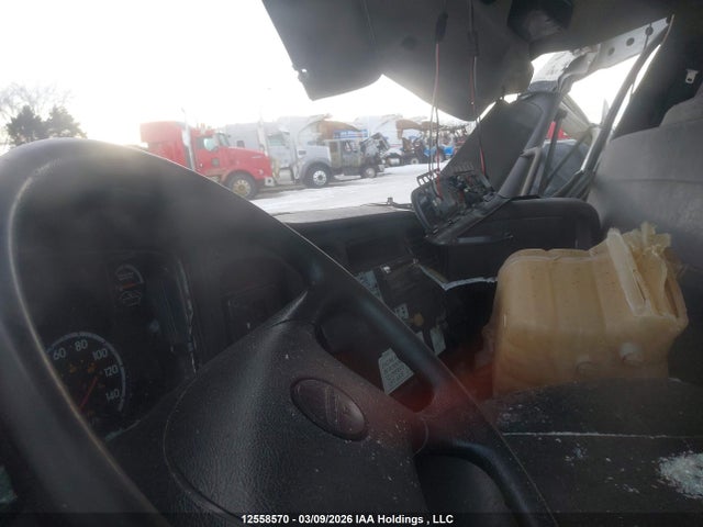 Freightliner M2 106 2016 1FVACXDU8GHGZ9673 Image 5