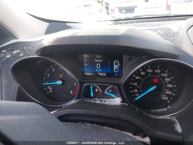 Продажа на аукционе авто 2017 Ford Escape Se, vin: 1FMCU9GD9HUB07465, номер лота: 12558571