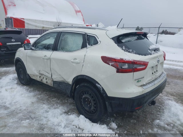 JN1BJ1BW2MW451627 Nissan Rogue Sport Sv