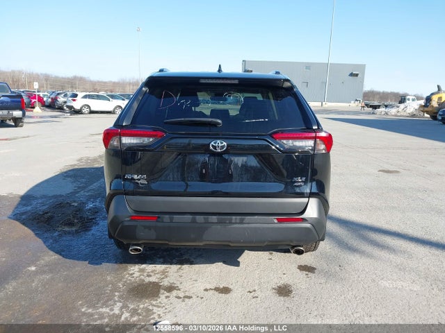 2020 Toyota Rav4 Xle/xle Premium მანქანა იყიდება აუქციონზე, vin: 2T3R1RFV8LC121338, აუქციონის ნომერი: 12558596