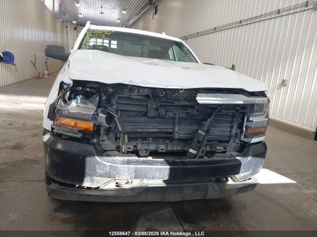 1GCNKNEC8JZ360579 Chevrolet Silverado K1500/k1500 Ls