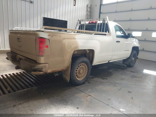 1GCNKNEC8JZ360579 Chevrolet Silverado K1500/k1500 Ls