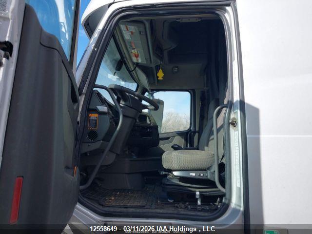 4V4NC9EH9KN906335 Volvo Volvo