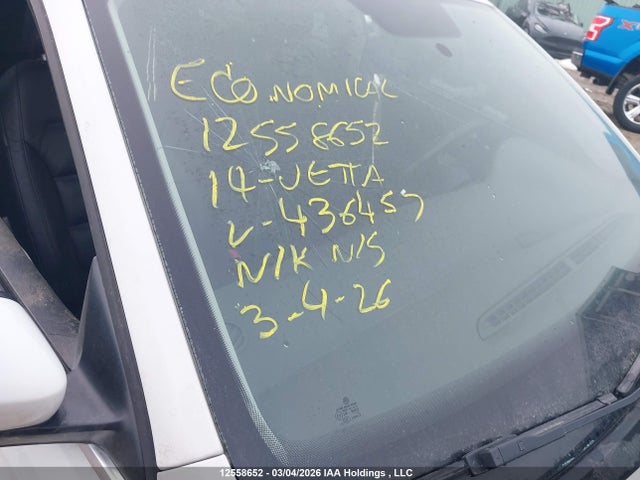 12558652 :رقم المزاد ، 3VWL07AJ0EM436457 vin ، 2014 Volkswagen Jetta 1.8 Tsi Highline مزاد بيع