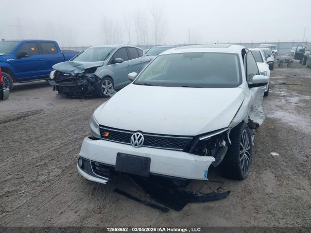 12558652 :رقم المزاد ، 3VWL07AJ0EM436457 vin ، 2014 Volkswagen Jetta 1.8 Tsi Highline مزاد بيع