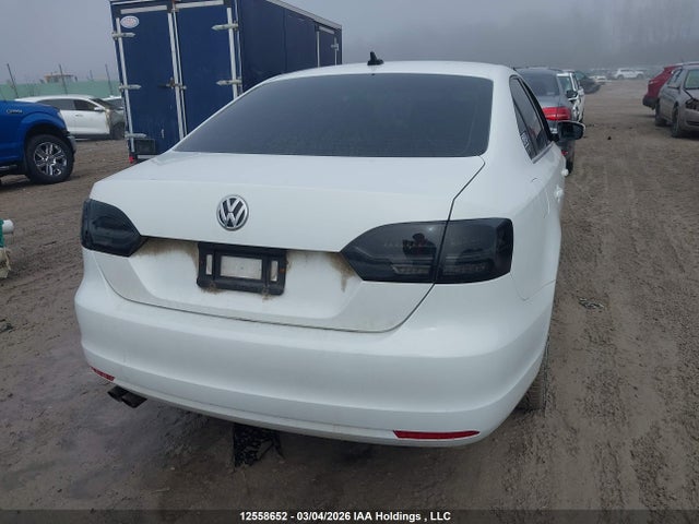 12558652 :رقم المزاد ، 3VWL07AJ0EM436457 vin ، 2014 Volkswagen Jetta 1.8 Tsi Highline مزاد بيع