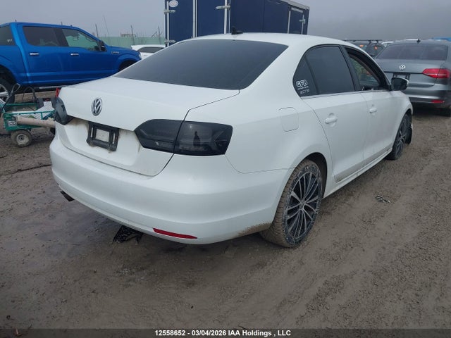 12558652 :رقم المزاد ، 3VWL07AJ0EM436457 vin ، 2014 Volkswagen Jetta 1.8 Tsi Highline مزاد بيع