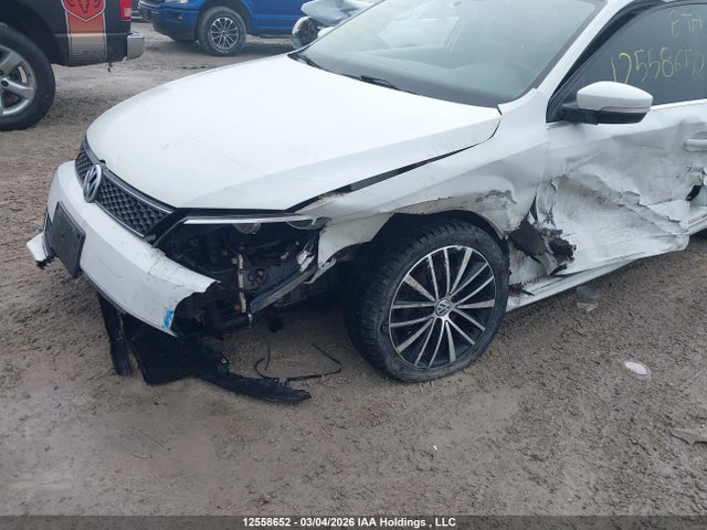 12558652 :رقم المزاد ، 3VWL07AJ0EM436457 vin ، 2014 Volkswagen Jetta 1.8 Tsi Highline مزاد بيع
