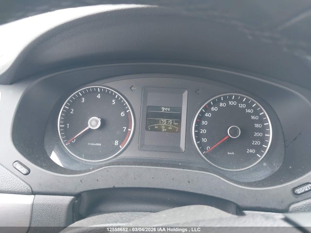 12558652 :رقم المزاد ، 3VWL07AJ0EM436457 vin ، 2014 Volkswagen Jetta 1.8 Tsi Highline مزاد بيع