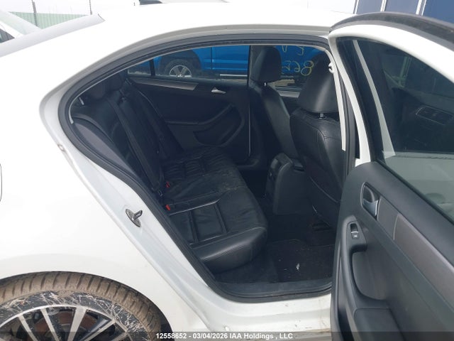 12558652 :رقم المزاد ، 3VWL07AJ0EM436457 vin ، 2014 Volkswagen Jetta 1.8 Tsi Highline مزاد بيع