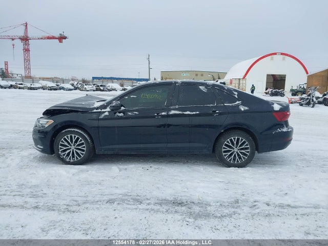 3VWEB7BUXLM017377 Volkswagen Jetta Highline