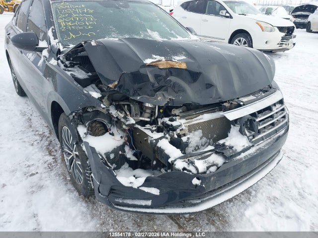 3VWEB7BUXLM017377 Volkswagen Jetta Highline