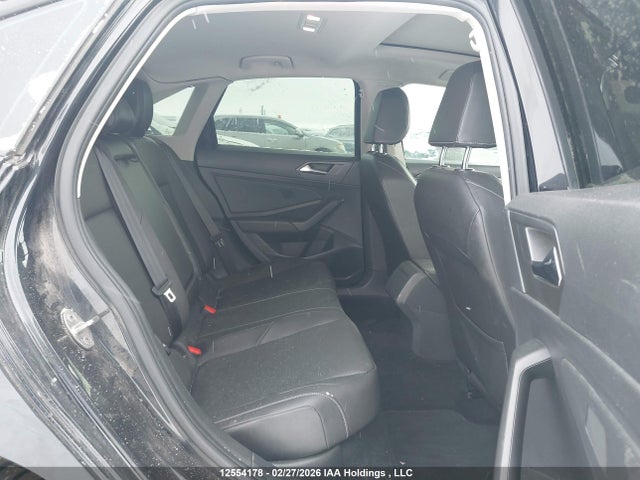3VWEB7BUXLM017377 Volkswagen Jetta Highline
