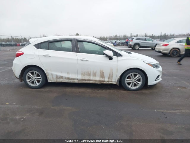 12558717 :رقم المزاد ، 3G1BE6SM1JS588586 vin ، 2018 Chevrolet Cruze Lt مزاد بيع