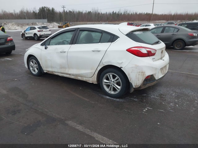 12558717 :رقم المزاد ، 3G1BE6SM1JS588586 vin ، 2018 Chevrolet Cruze Lt مزاد بيع