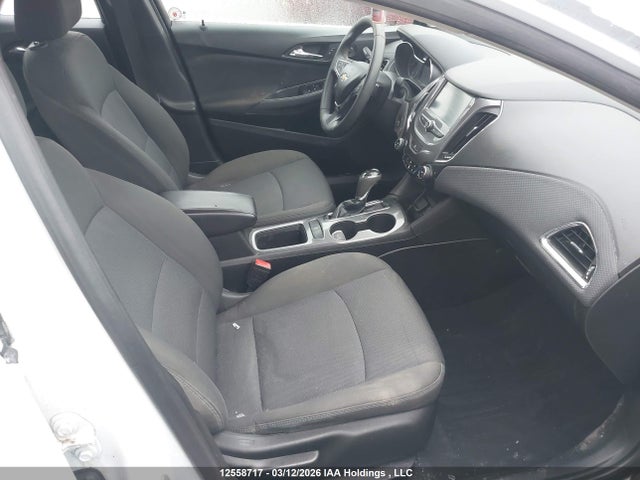 12558717 :رقم المزاد ، 3G1BE6SM1JS588586 vin ، 2018 Chevrolet Cruze Lt مزاد بيع