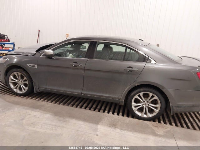 1FAHP2J8XGG100208 Ford Taurus Limited