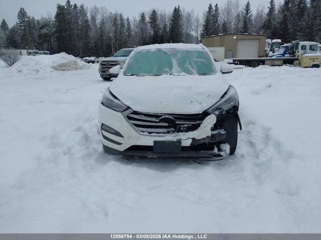 12558754 :رقم المزاد ، KM8J2CA42JU761975 vin ، 2018 Hyundai Tucson Base 2.0l مزاد بيع