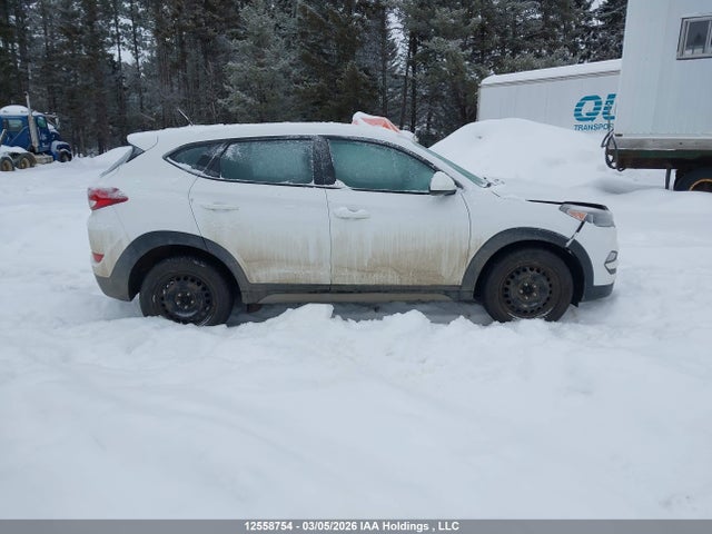 12558754 :رقم المزاد ، KM8J2CA42JU761975 vin ، 2018 Hyundai Tucson Base 2.0l مزاد بيع