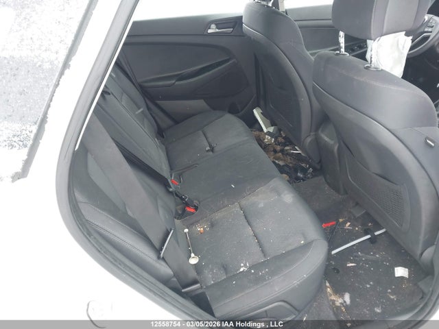12558754 :رقم المزاد ، KM8J2CA42JU761975 vin ، 2018 Hyundai Tucson Base 2.0l مزاد بيع
