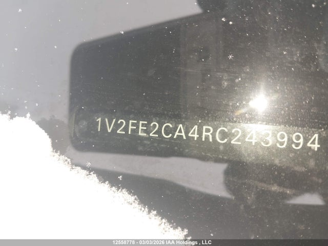 12558778 :رقم المزاد ، 1V2FE2CA4RC243994 vin ، 2024 Volkswagen Atlas Cross Sport 2.0 Tsi Execline مزاد بيع