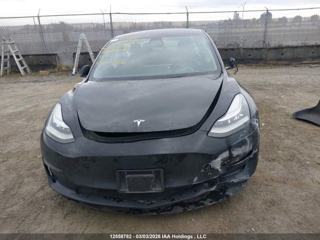5YJ3E1EB4NF296793 Tesla MODEL 3
