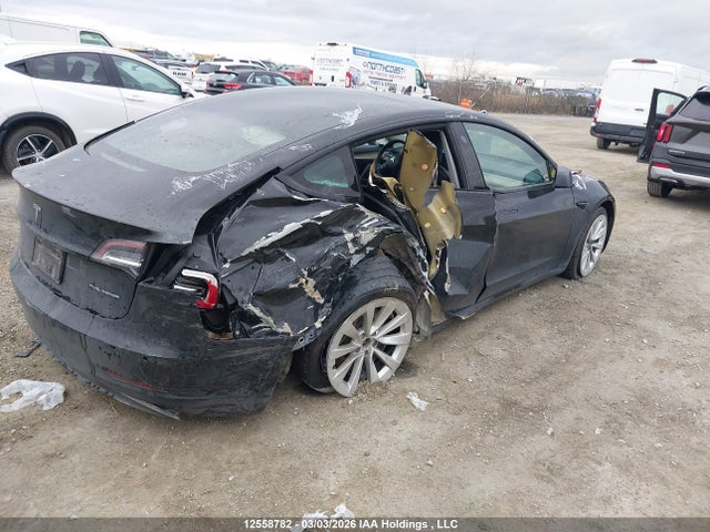 5YJ3E1EB4NF296793 Tesla MODEL 3