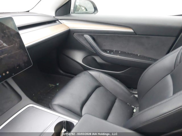 5YJ3E1EB4NF296793 Tesla MODEL 3