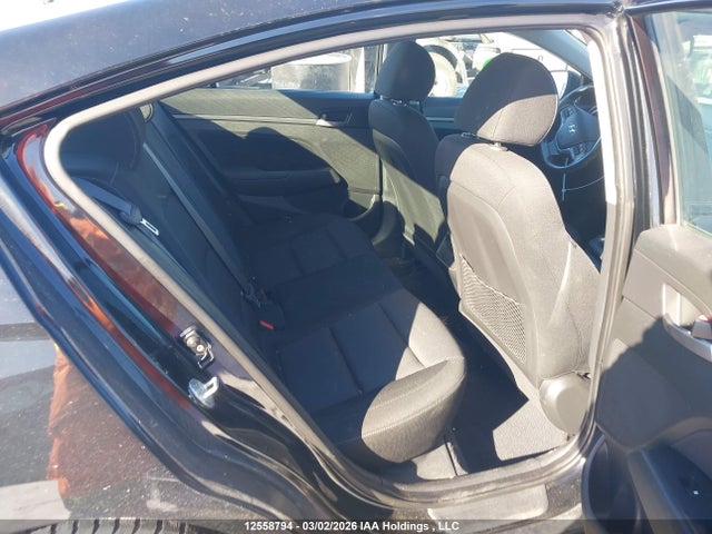 KMHD84LF2HU300480 Hyundai Elantra Se/value/limited