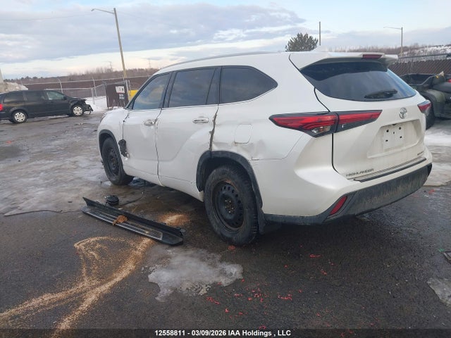 5TDGZRBH7NS590438 Toyota Highlander
