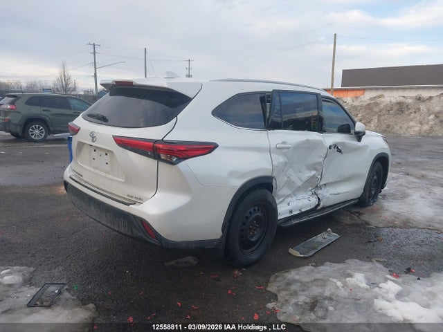 5TDGZRBH7NS590438 Toyota Highlander