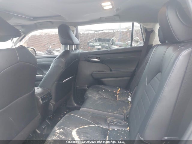 5TDGZRBH7NS590438 Toyota Highlander