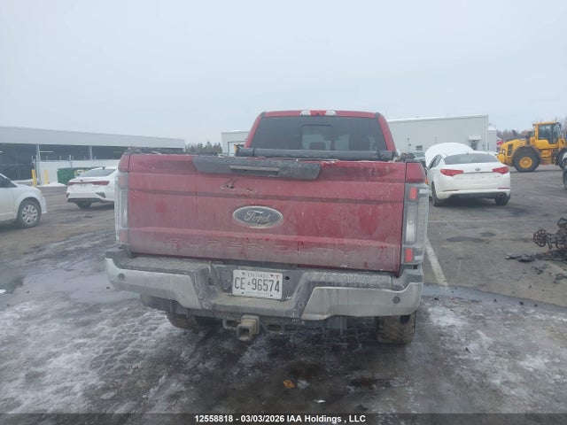 1FT8W3BT4KED97227 Ford F-350 Lariat