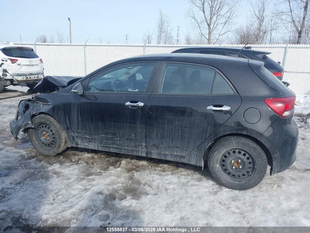 3KPA35AD8ME368983 KIA Rio Ex Premium