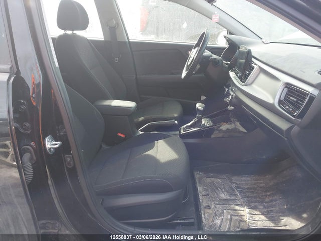 3KPA35AD8ME368983 KIA Rio Ex Premium